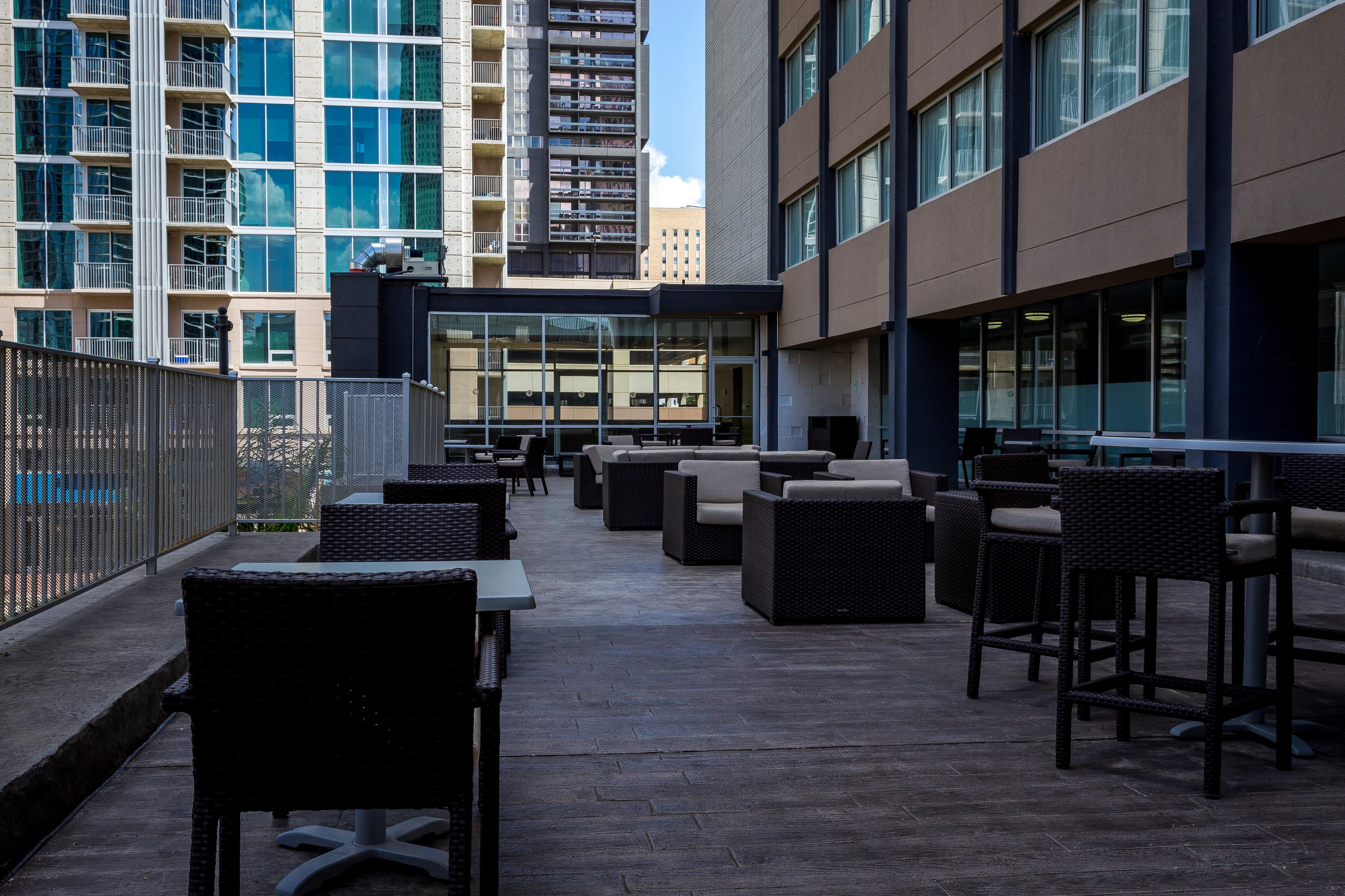 Holiday Inn Houston Downtown By Ihg Exterior photo